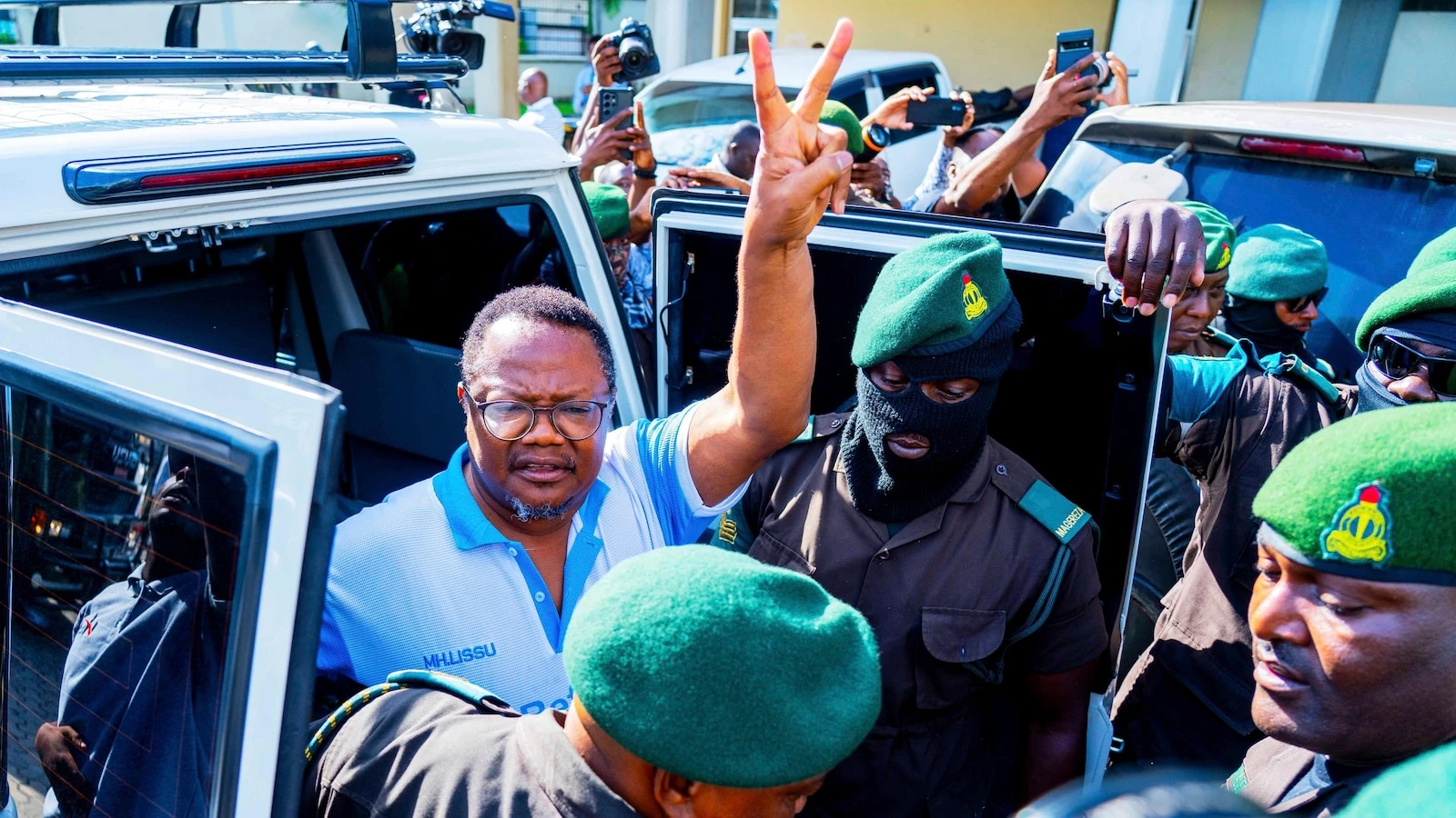 Tanzanian opposition leader to represent himself in treason trial