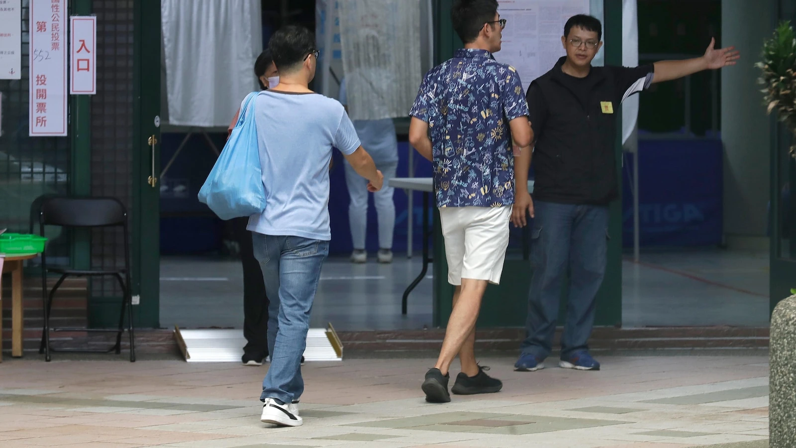 Taiwan votes on recalling opposition lawmakers and reviving nuclear power