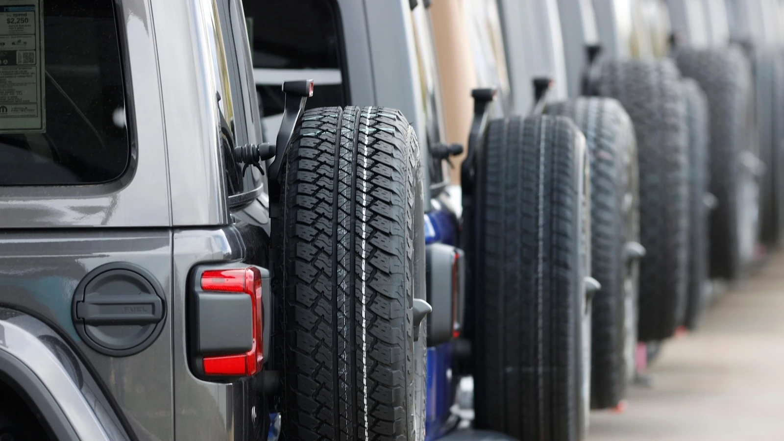 Chrysler recalls 320K Jeep plug-in hybrids