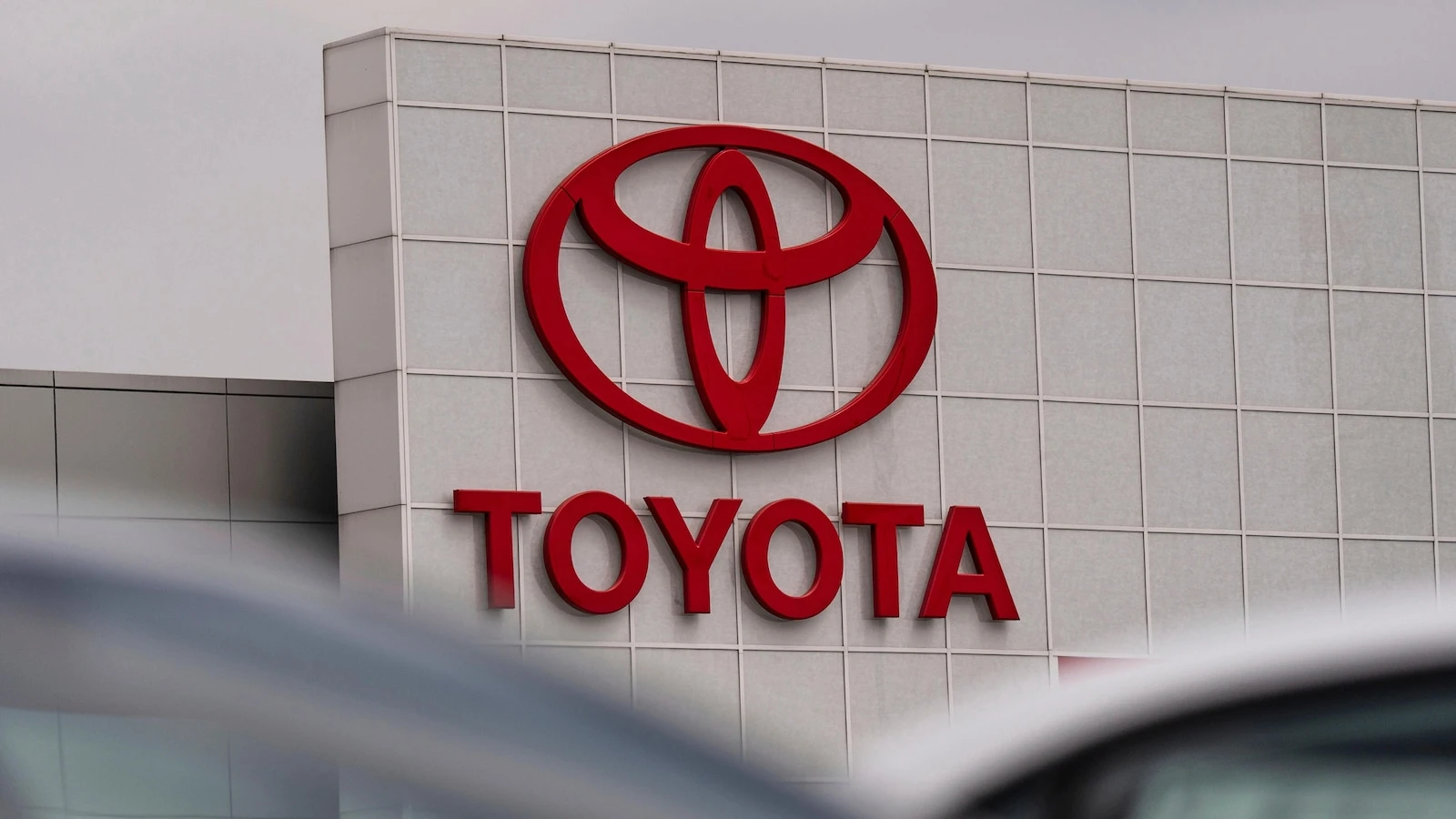 Toyota announces $792m expansion of Czech plant to build new electric car