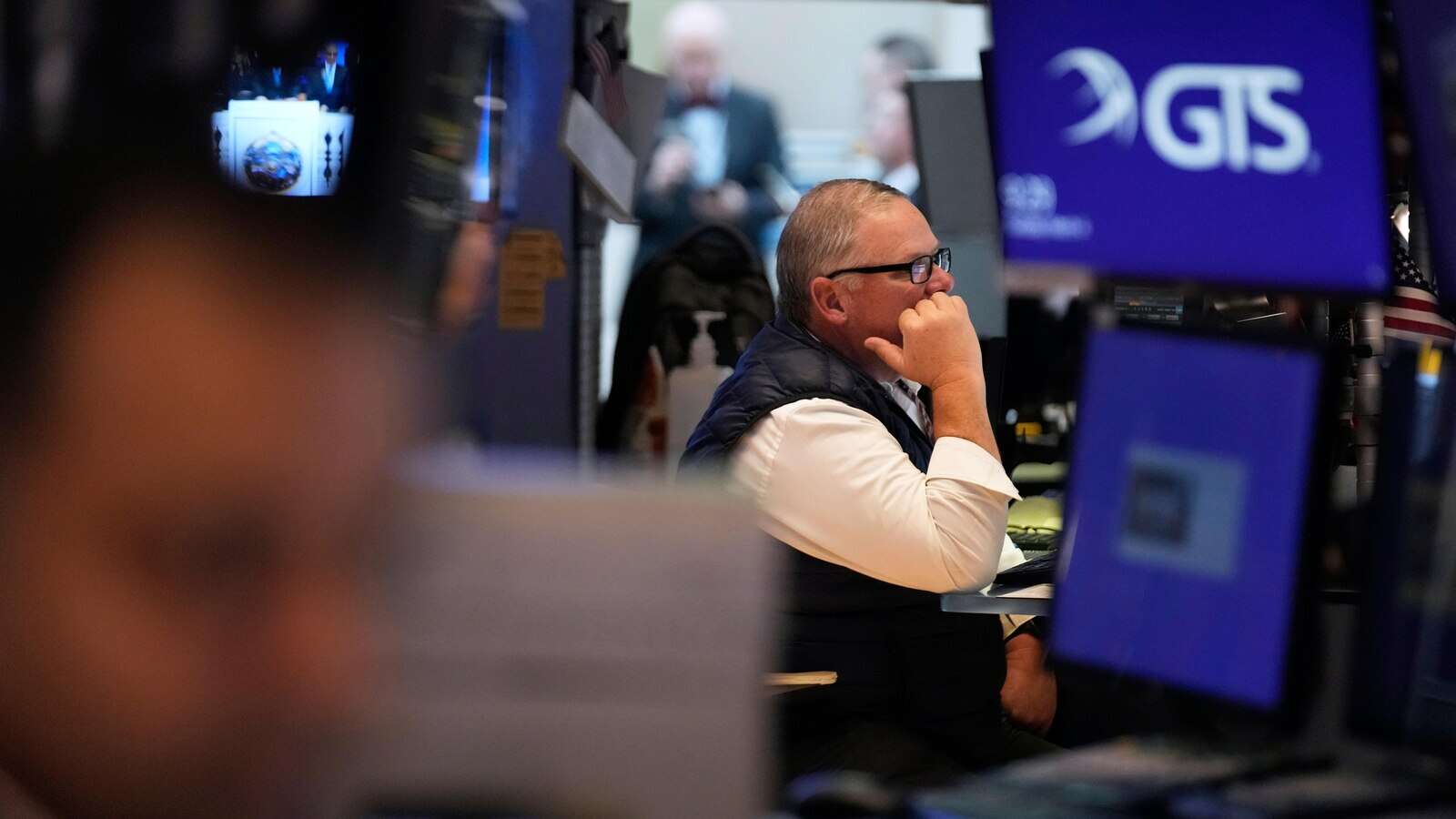 Wall Street's losing streak deepens as Trump's tariffs kick in