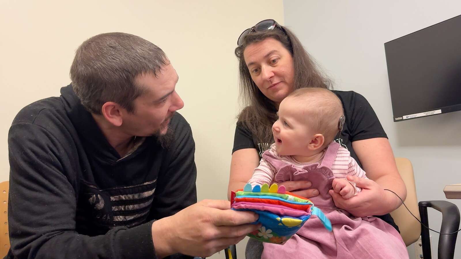 10-month-old hears for 1st time, lights up in heartwarming video with parentsBaby Charlie had cochlear implant surgery in January 2025.1 hour ago