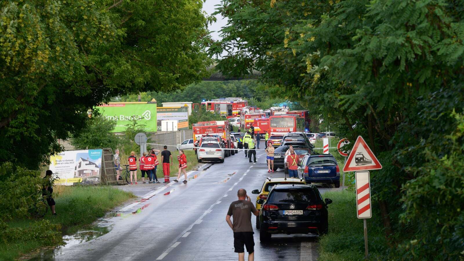 Slovak train and bus collision that killed 7 was likely caused by human error, minister says