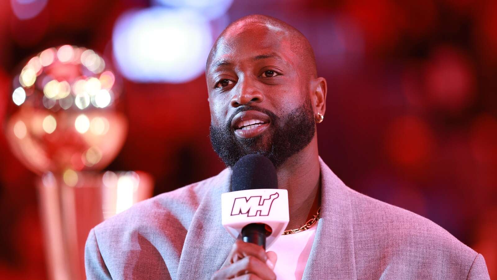 Dwyane Wade shares he had a cancerous tumor removed from his kidneyThe NBA legend shared his health update in a new episode of his podcast.6 minutes ago