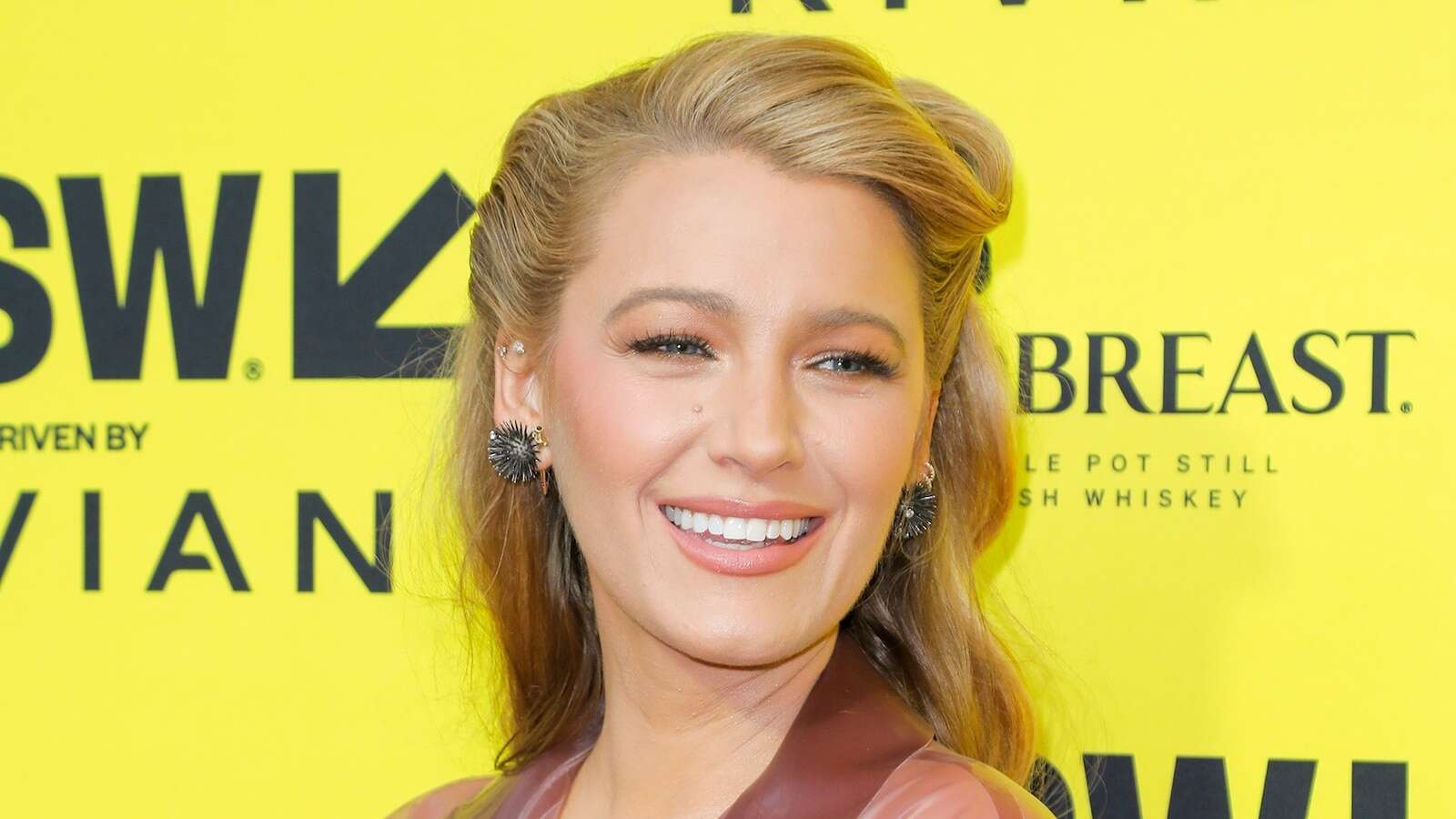 Blake Lively, Anna Kendrick and more step out for 'Another Simple Favor' premiere