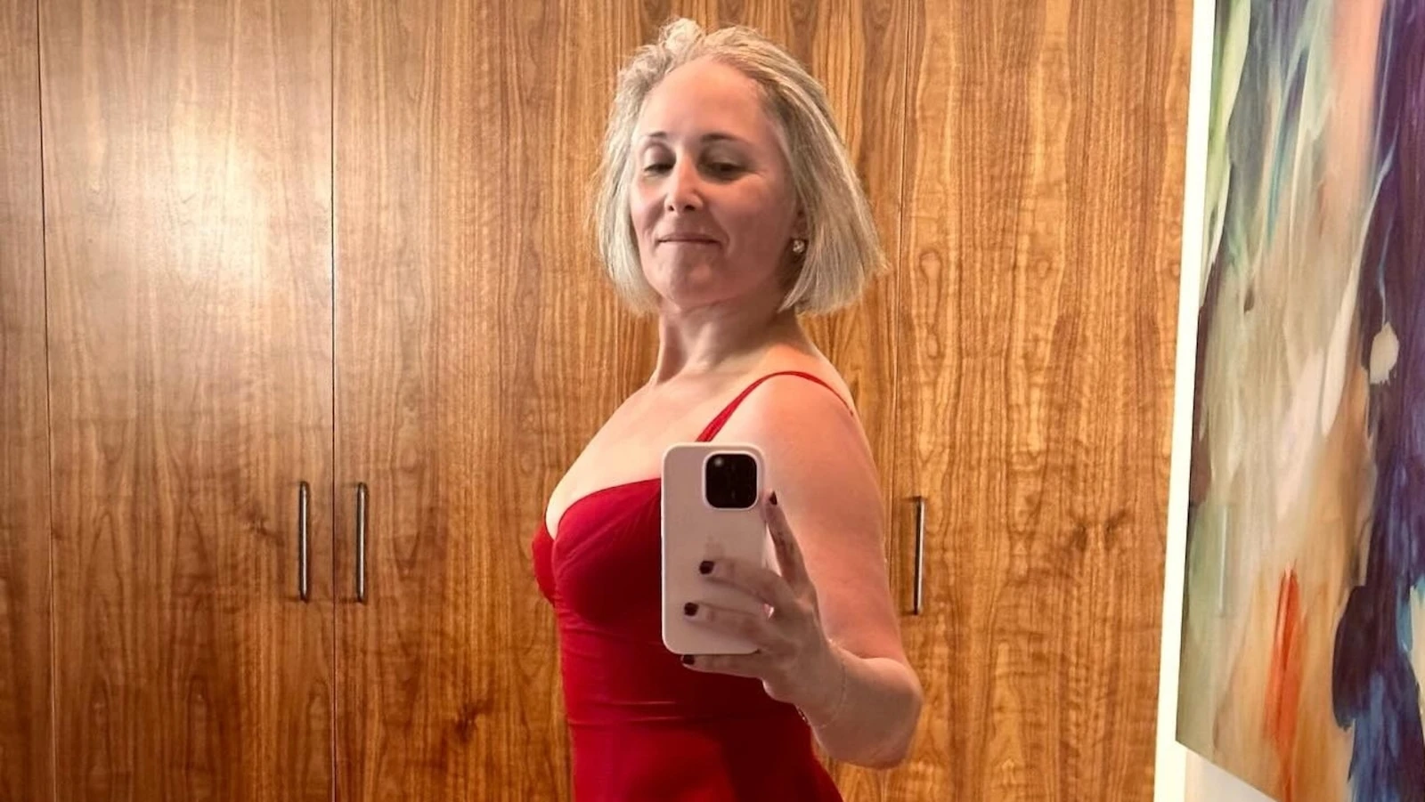 Ricki Lake shares then-and-now swimsuit photo 17 years apart on health journeyThe post comes days after the former talk show host shared weight loss results.3/1/2024 03:36:58 EST