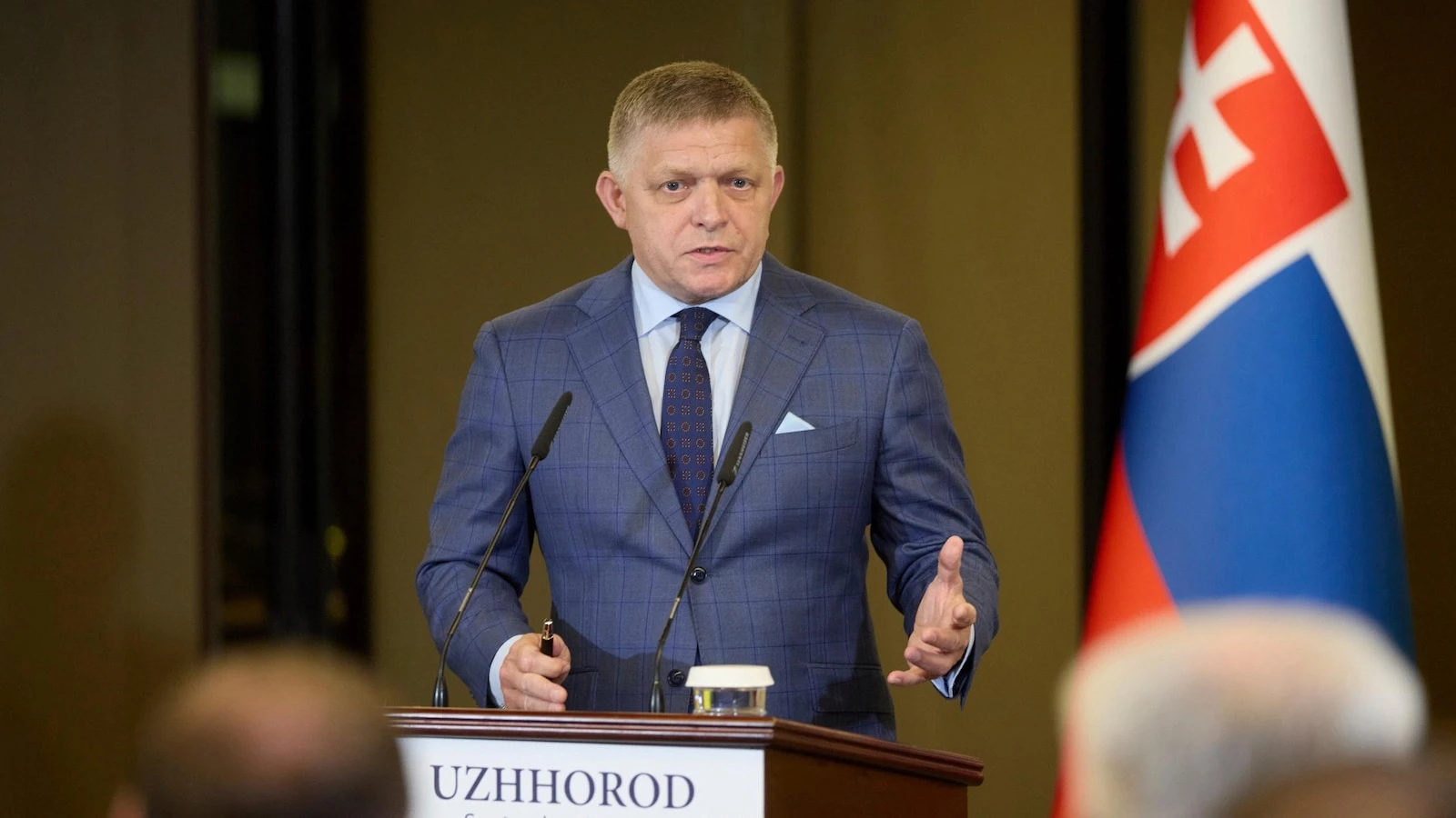 Slovakia passes constitutional amendment to recognize only 2 sexes, sparking human rights concerns