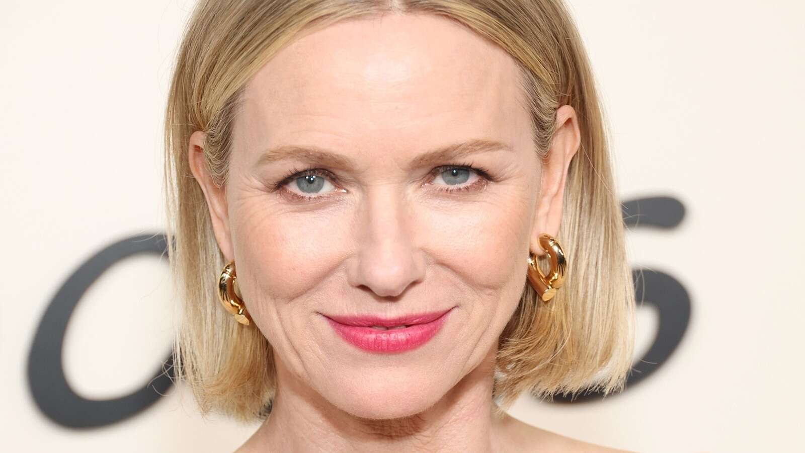 Naomi Watts shares a look at family life with her 17-year-old son in New York CityWatts is a mom to two sons she shares with her ex-partner, Liev Schreiber.9/22/2024 05:25:23 EDT