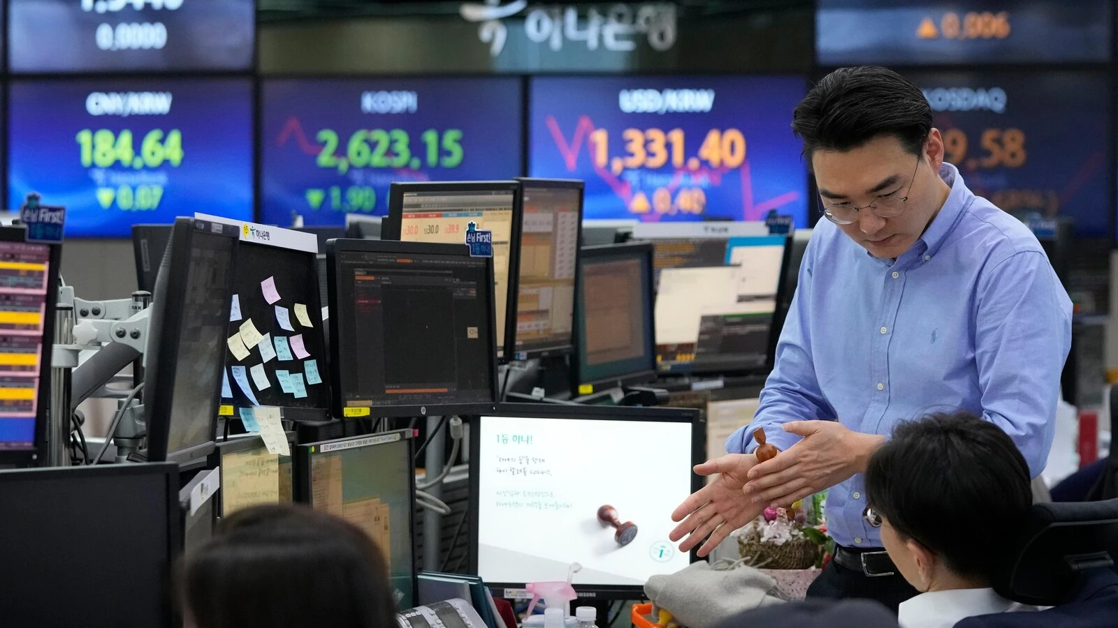 Stock market today: Asian stocks lower after Wall Street holds steady near record highs