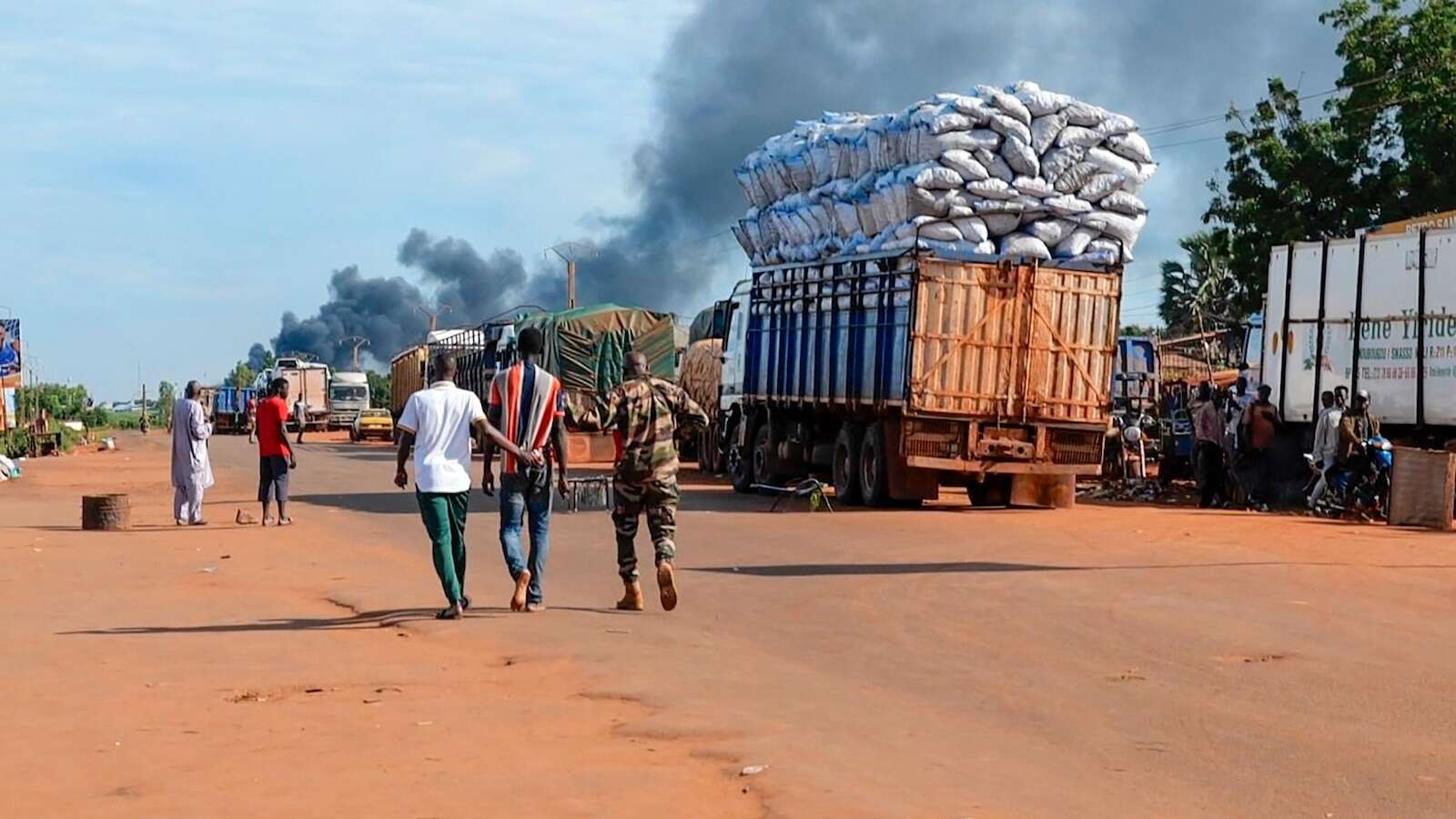 Mali officials close livestock markets over suspected links to militants