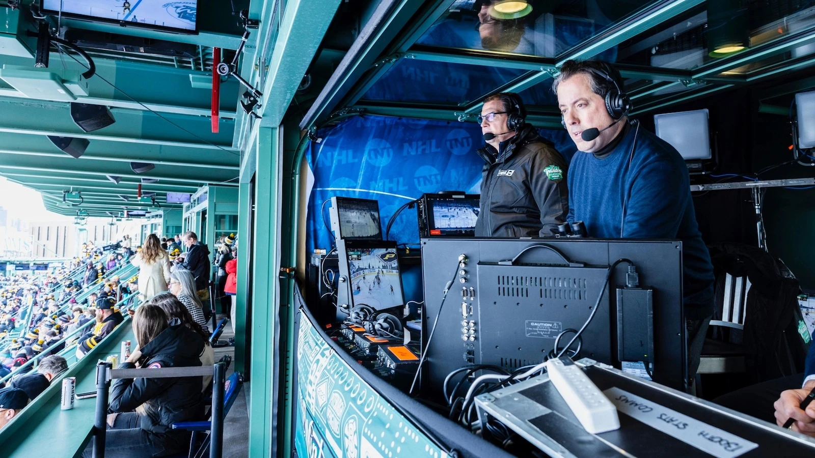 TNT's Kenny Albert wraps up a memorable 9-month stretch with the Stanley Cup Final