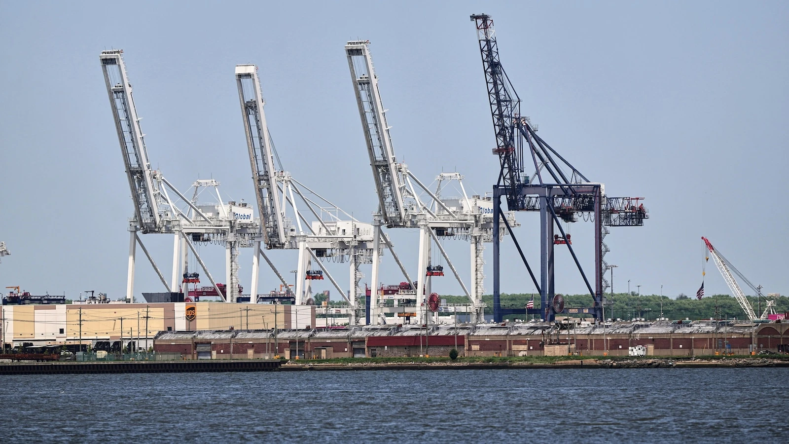 UN forecasts slower global economic growth following Trump's tariffs and trade tensions