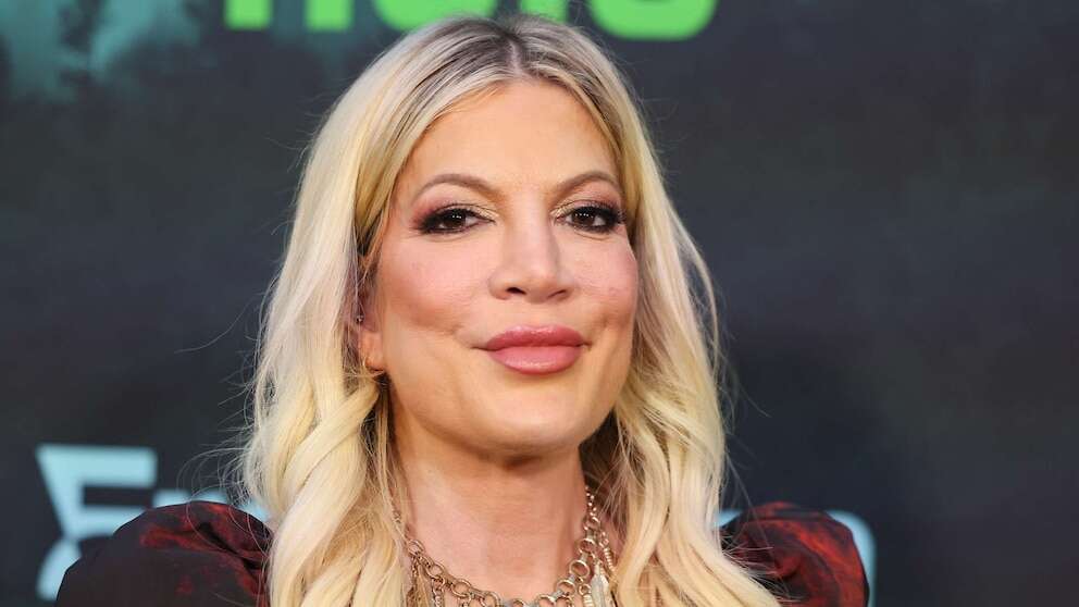 Tori Spelling marks 33rd anniversary of 'Beverly Hills, 90210' with heartfelt post