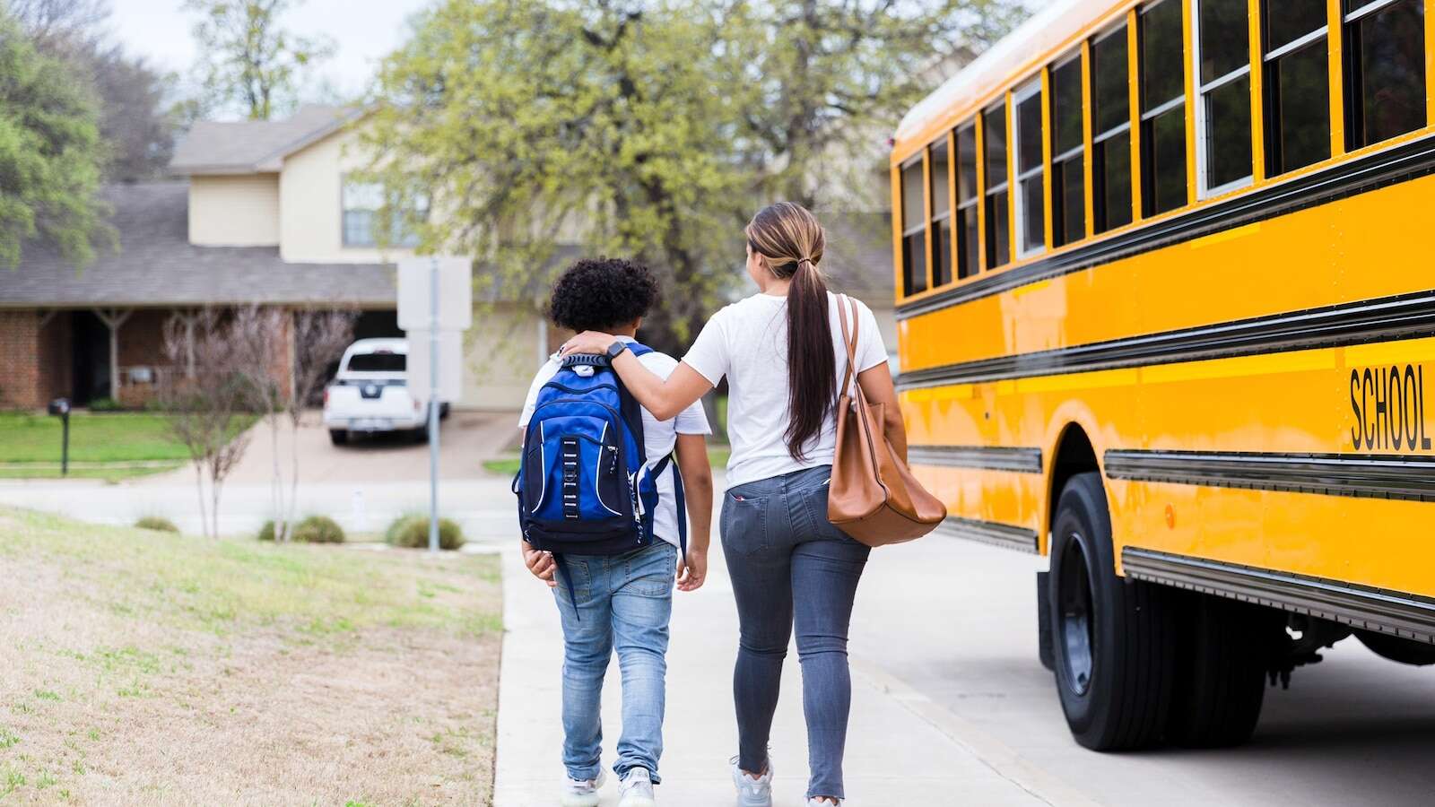 STOCK PHOTO/Getty ImagesUS surgeon general issues advisory on parents' mental healthDr. Vivek Murthy is calling for more support of parents and caregivers.8/28/2024 12:53:08 EDT