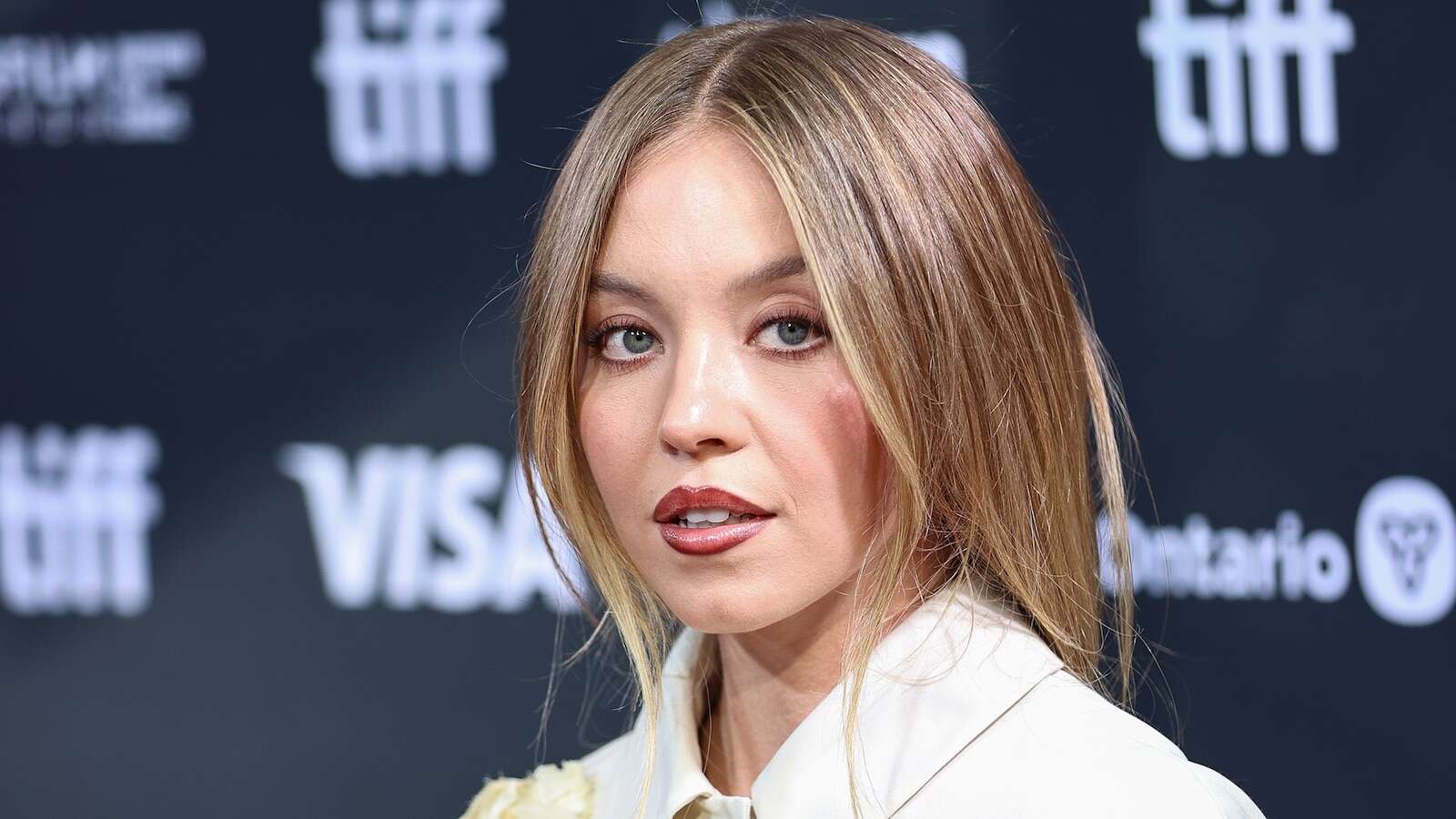 Sydney Sweeney posts intense training video