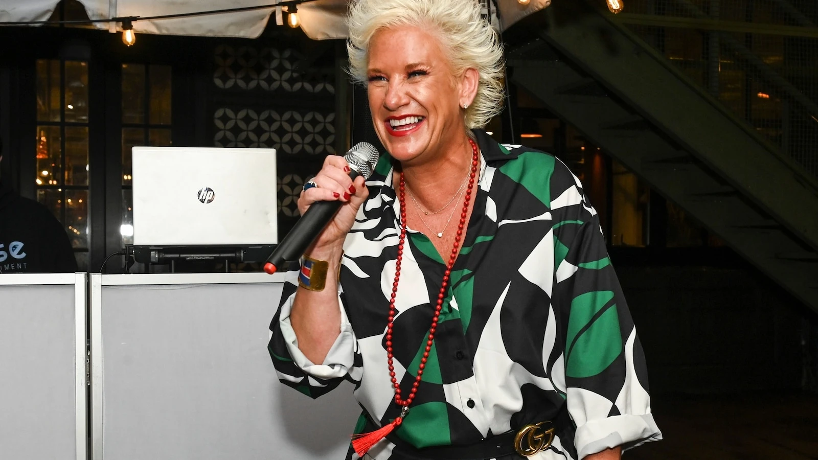 Chef Robert Irvine, Sandra Lee and more pay tribute to Food Network's Anne BurrellThe longtime 