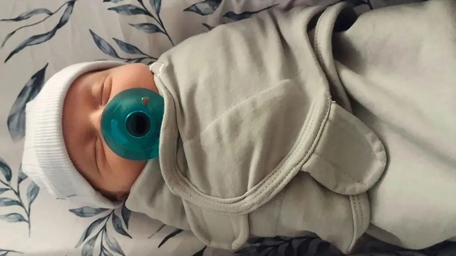 Baby born from embryo frozen over 30 years agoWelcome to the world, baby Thaddeus!15 minutes ago