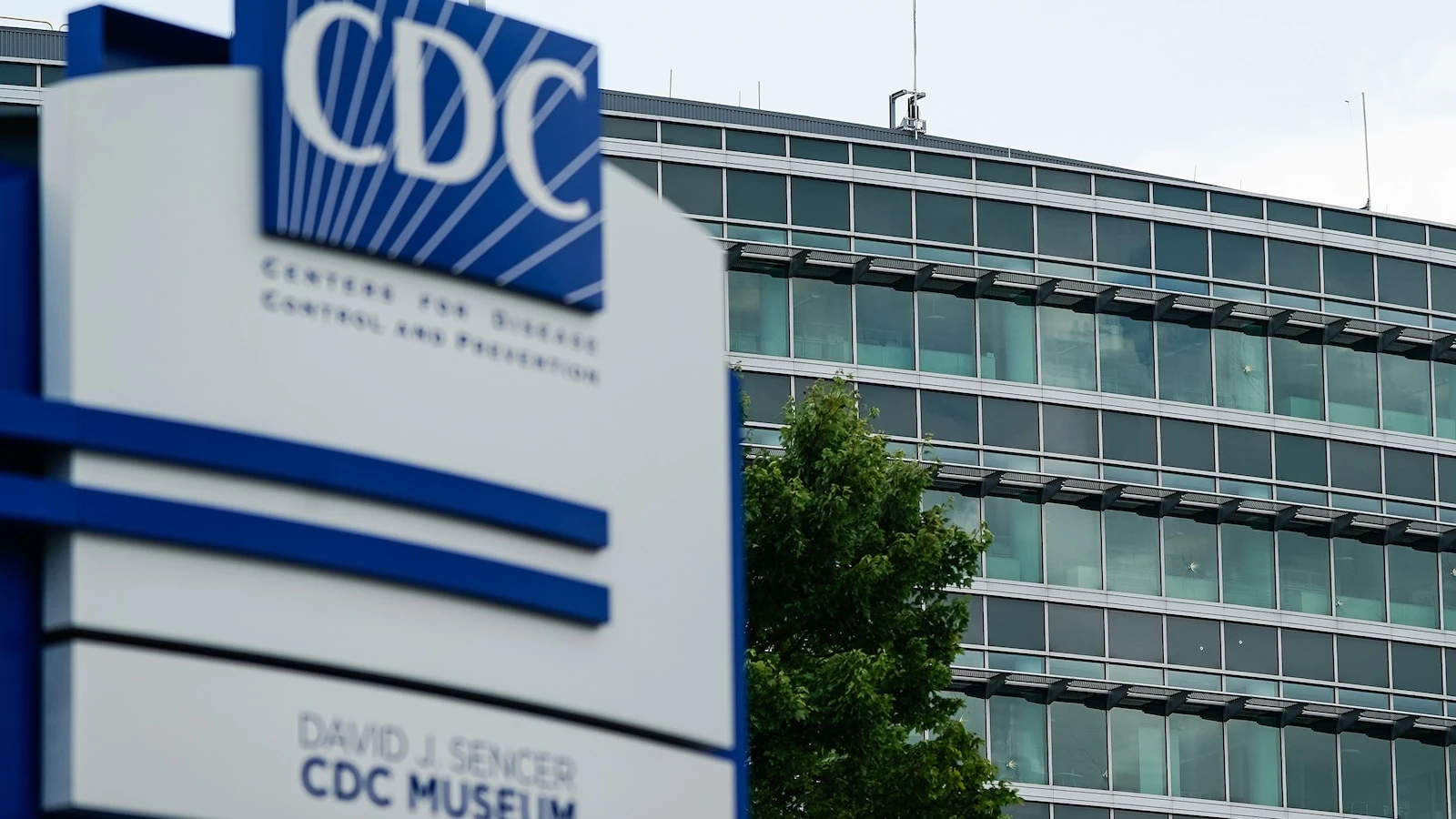 750 HHS employees send signed letter to RFK Jr.