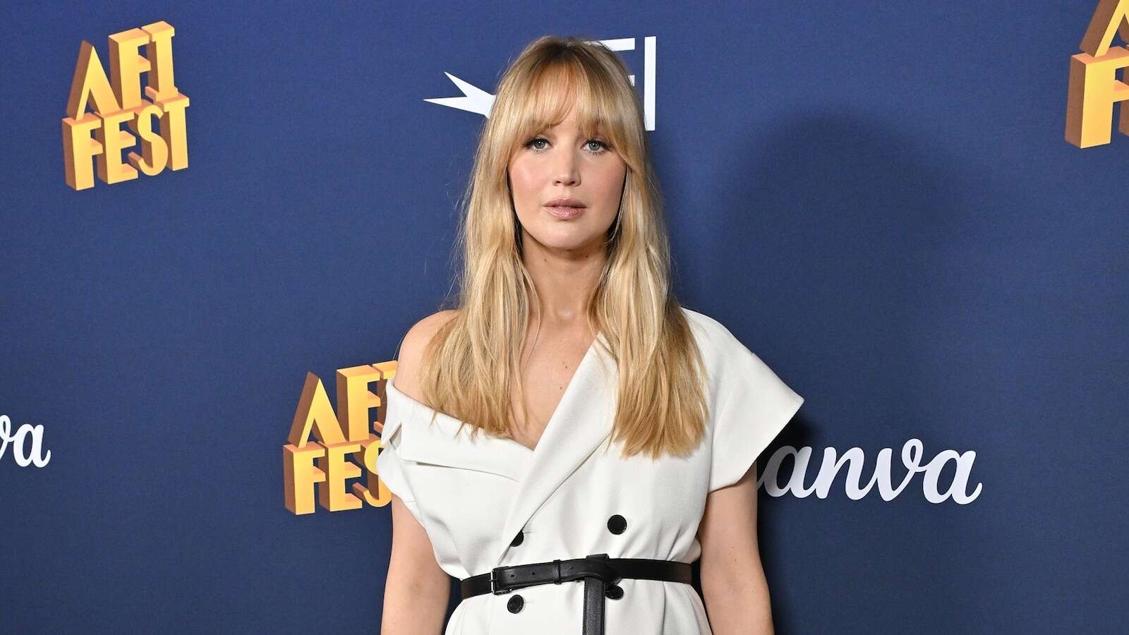 Jennifer Lawrence returns to the red carpet after revealing pregnancy newsThe actress is expecting her second child with husband Cooke Maroney.10/24/2024 02:11:47 EDT