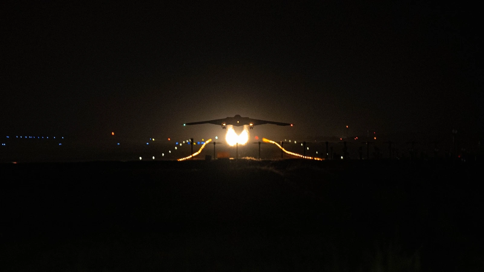 'Hero' B-2 pilots expected to keep low profile at July 4 White House visit