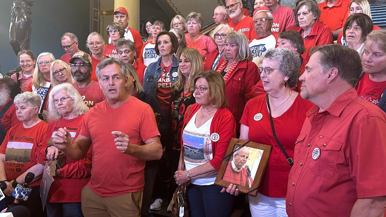 Carbon dioxide pipeline regulations pass in testy Iowa Senate but still need governor's signature