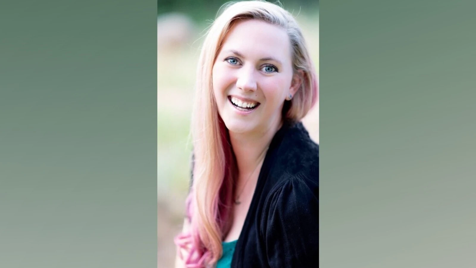 Rebecca Yarros reveals 3rd book in Empyrean series