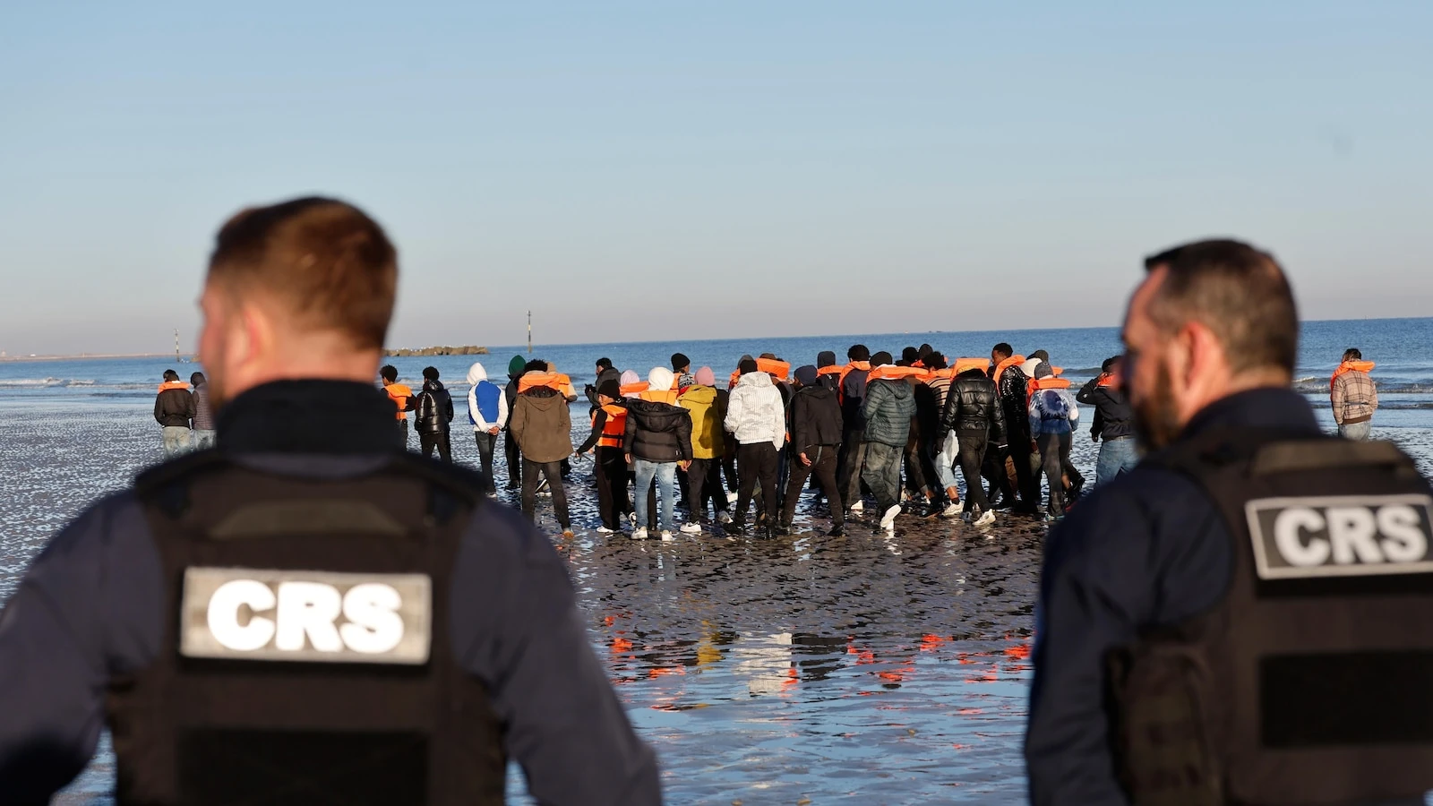 4 dead, 38 rescued during attempted channel crossing from France to UK