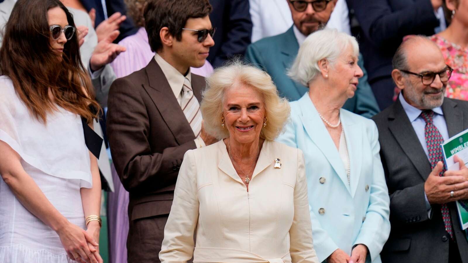 Queen Camilla attends Wimbledon while Kate Middleton remains absent amid cancer The queen attended a quarterfinal women's singles match Wednesday.7/10/2024 11:04:00 EDT