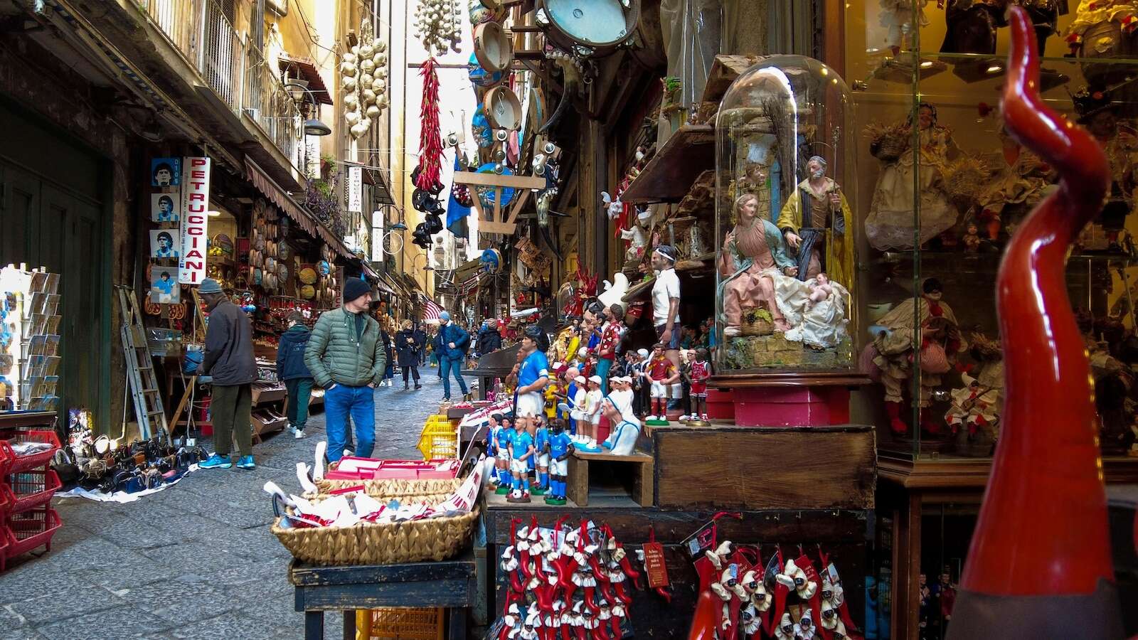 An iconic symbol of love and fortune, the red horn 'cornicello' brings Naples tradition to the worldFood, music and culture have made the Italian southern city of Naples famous around the globe36 minutes ago