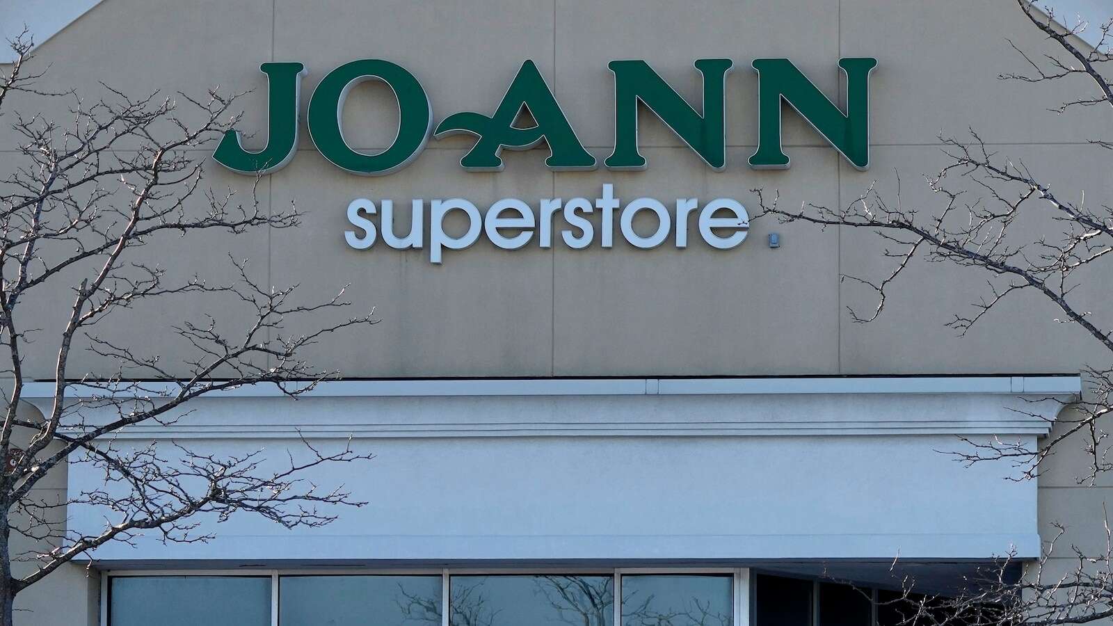 Joann to close all its fabric and craft stores amid bankruptcyThe retailer had filed for bankruptcy in January.6 minutes ago