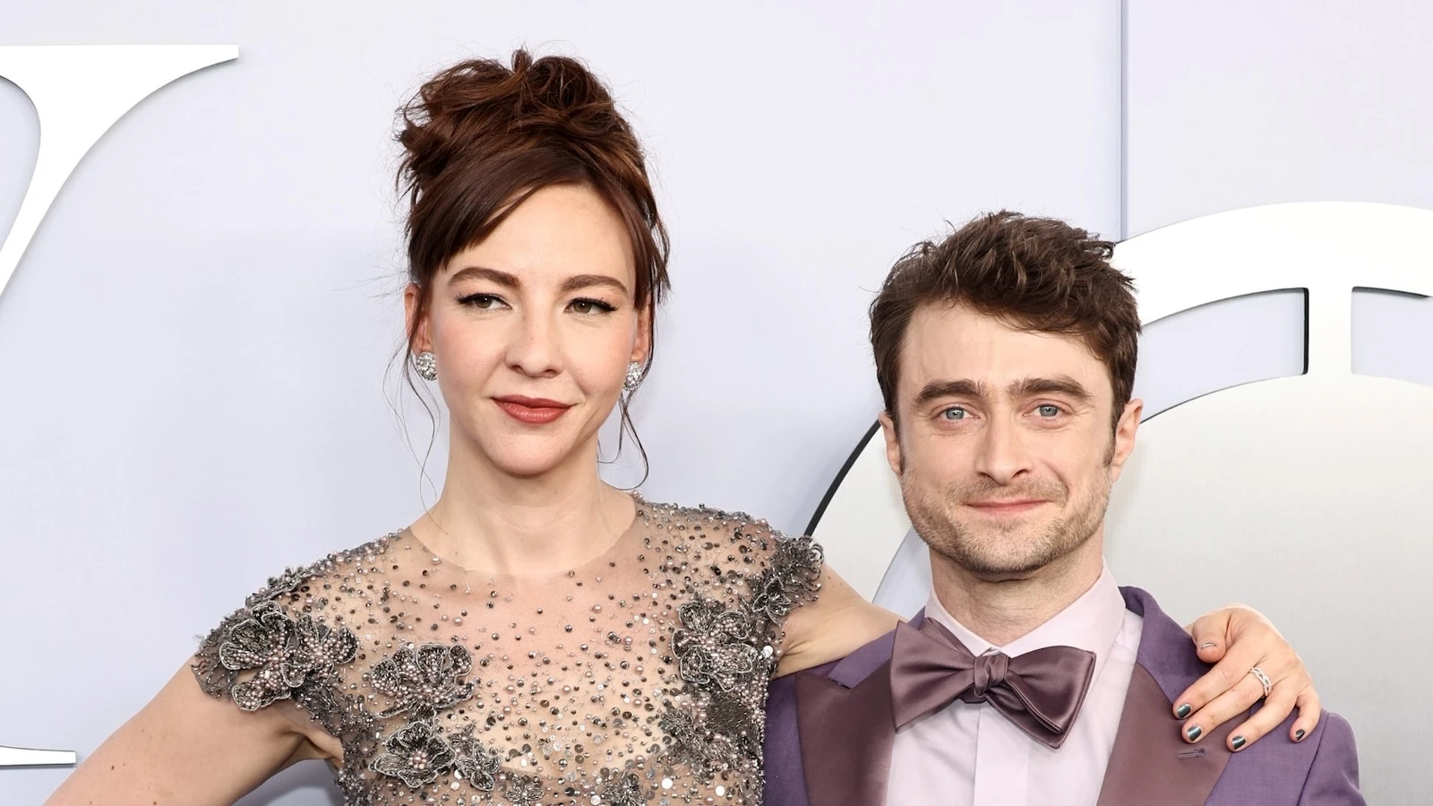 Daniel Radcliffe thanks family after 'Merrily We Roll Along' Tony winRadcliffe clinched his first Tony win for his role as Charley Kringas.6/17/2024 01:08:52 EDT