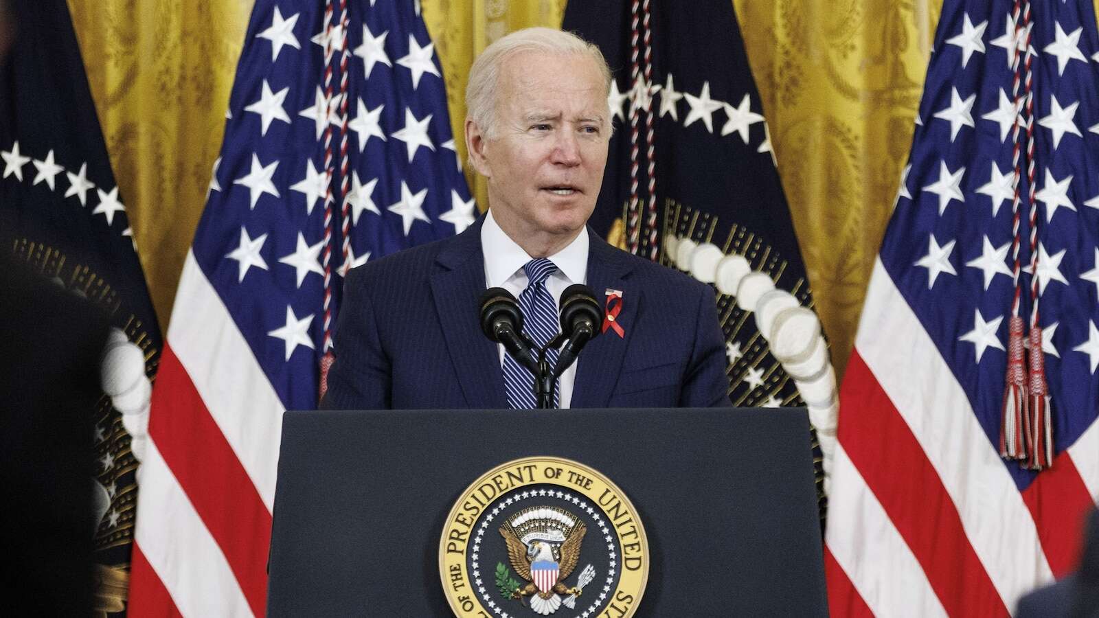 President Biden and first lady to debut AIDS Memorial Quilt at White House