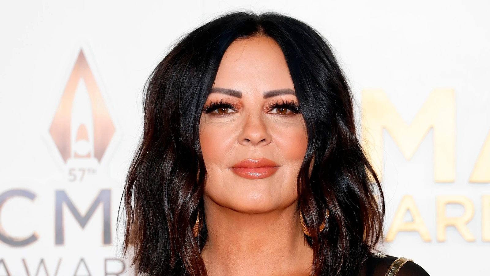 Sara Evans shares struggle with eating disorder, body dysmorphia: 'Not Good'