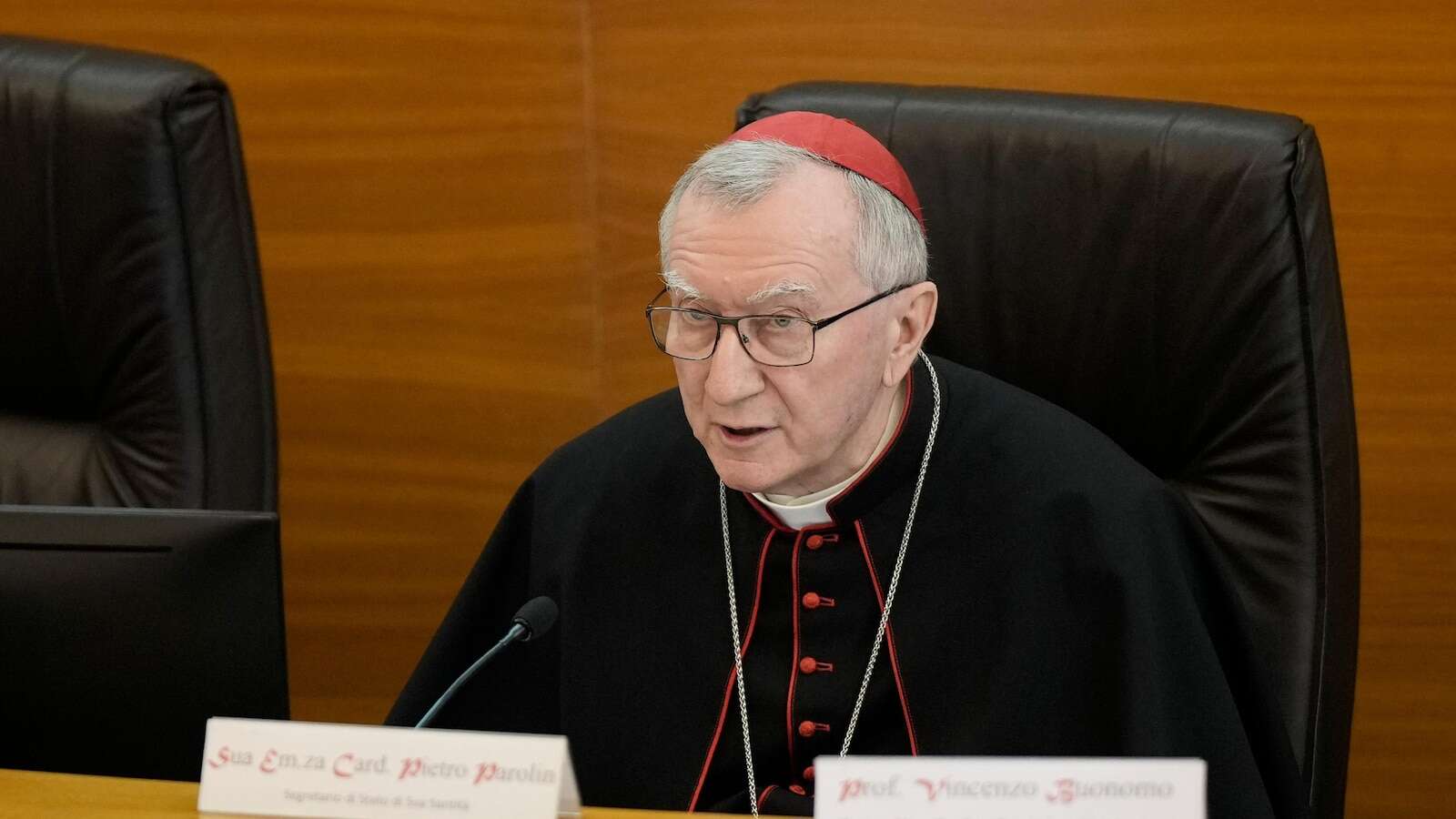 Vatican makes fresh overture to China, reaffirms that Catholic Church is no threat to sovereignty