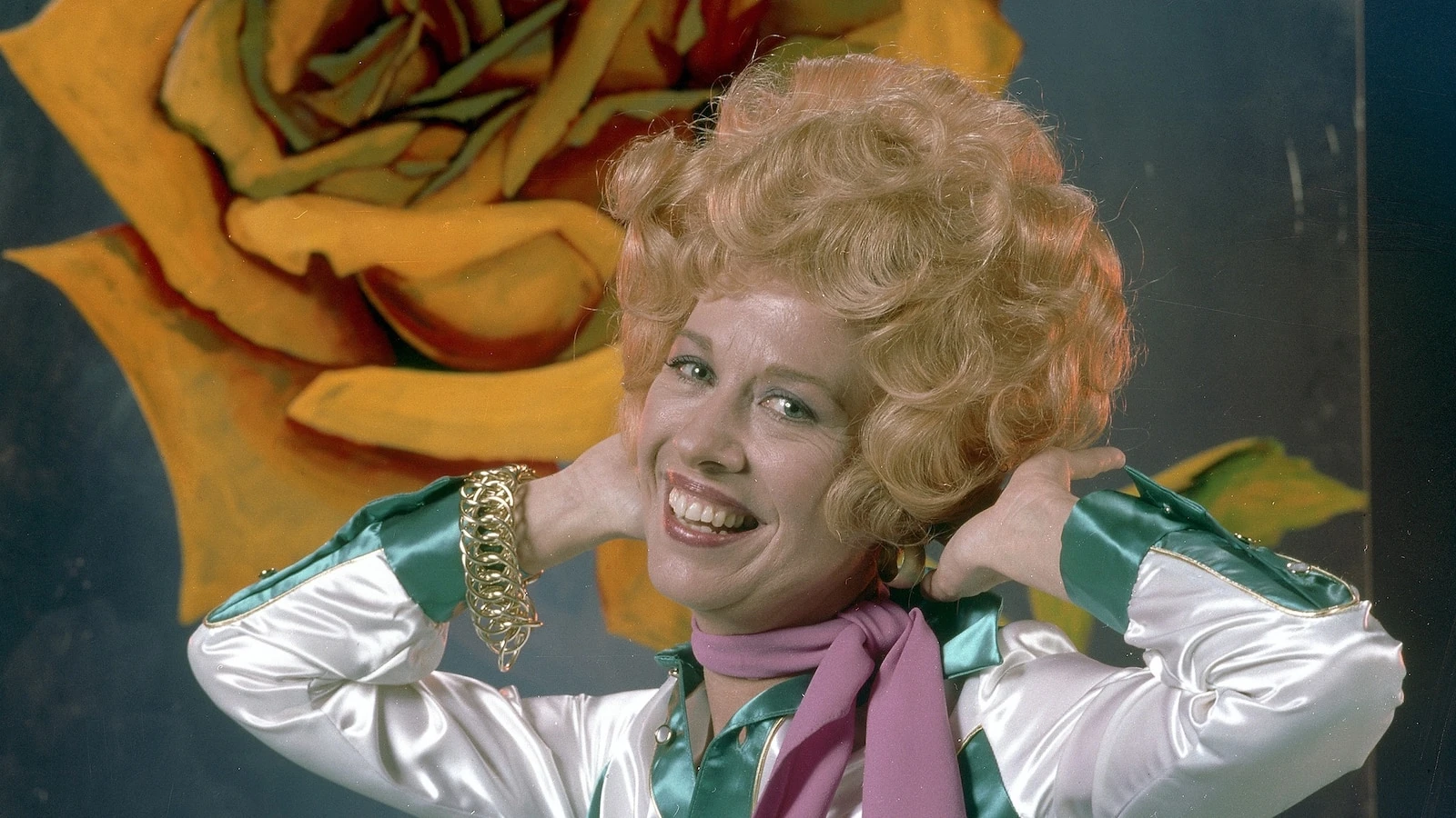 Hollywood remembers 'Flo' star Polly HollidayHolliday died this week at the age of 88.26 minutes ago