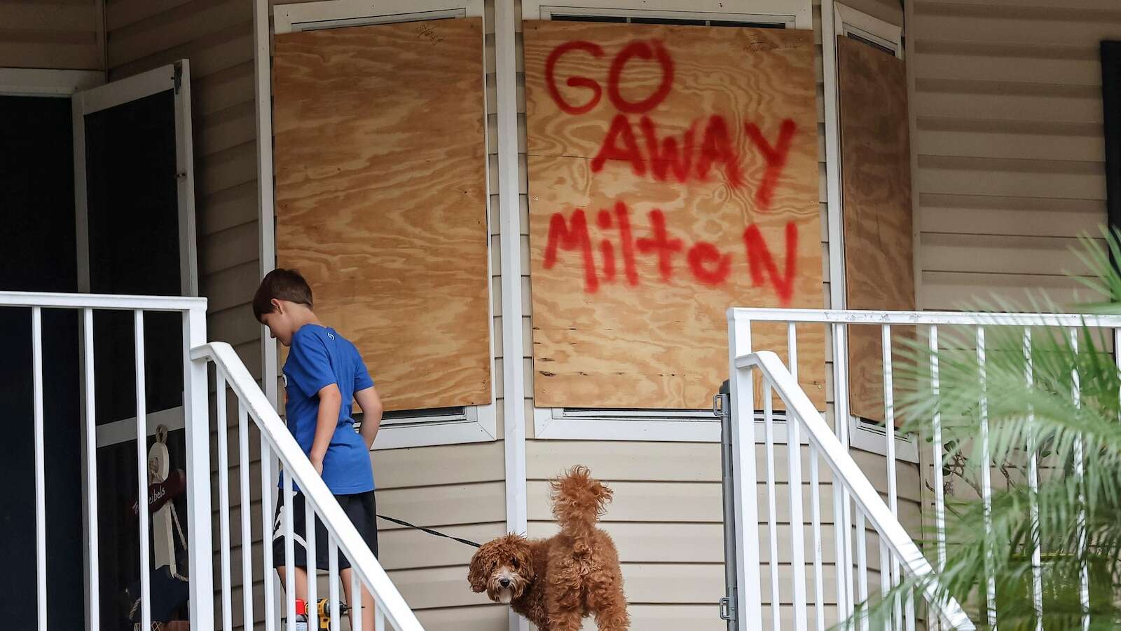 Ahead of hurricane strike, Floridians should have a plan, a supply kit and heed evacuation advice