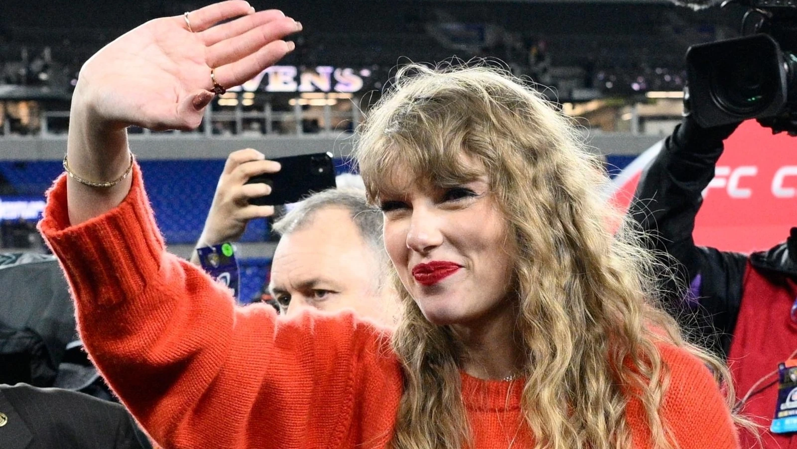 X pauses Taylor Swift searches as deepfake explicit images spread