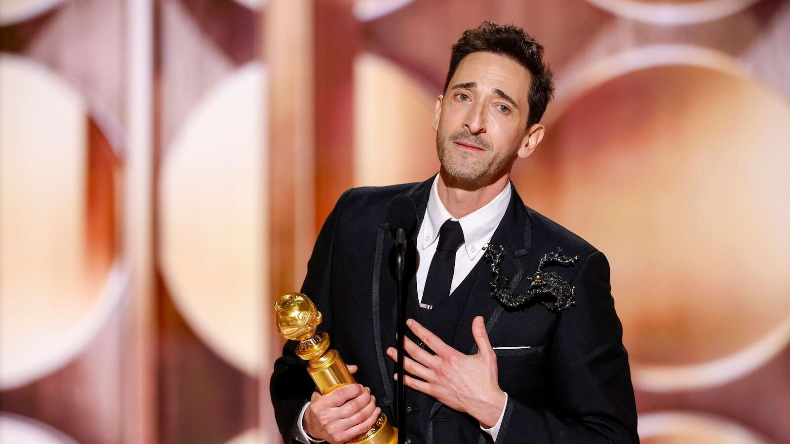 Adrien Brody tearfully thanks parents, partner after winning 1st Golden GlobeBrody won for his portrayal of architect László Tóth in 