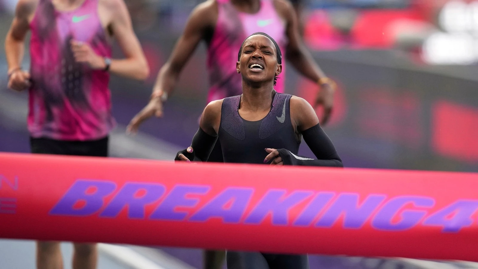 Christophe Ena/APFaith Kipyegon breaks previous mile record: 'I will not lose hope'The Kenyan accomplished the feat at Stade Sébastien Charléty track in Paris.6 minutes ago