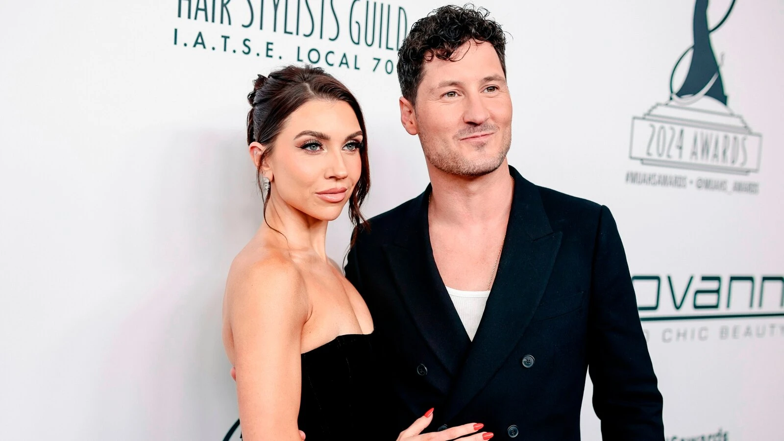 Jenna Johnson, Val Chmerkovskiy hit the red carpet