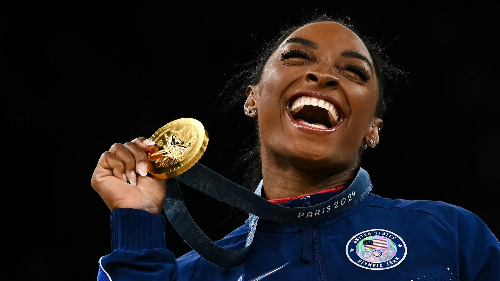 Paul Ellis/AFP via Getty ImagesHow Olympics therapy sessions helped Simone Biles with her performancesPlus, meet the furry friend who supported the whole team.8/7/2024 09:44:00 EDT