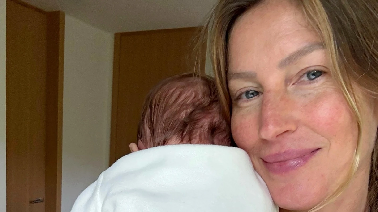 Gisele Bündchen shares photos with youngest child in Mother's Day postThe 44-year-old supermodel is a mom of three.15 minutes ago