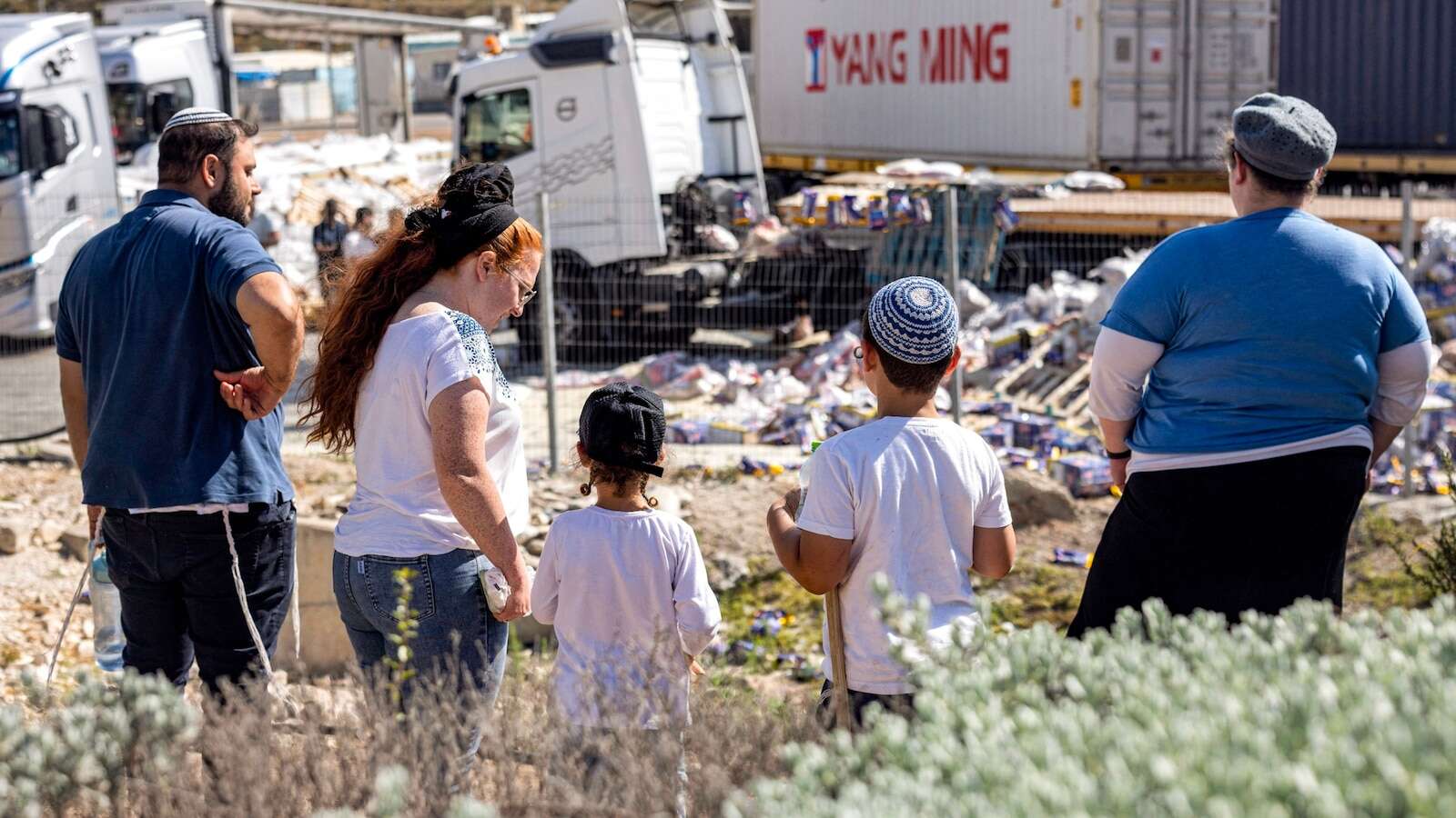 Protesters in Israel arrested after attacking Gaza aid trucks Footage shows protesters apparently destroying boxes of aid bound for Gaza.5/14/2024 05:01:50 EDT