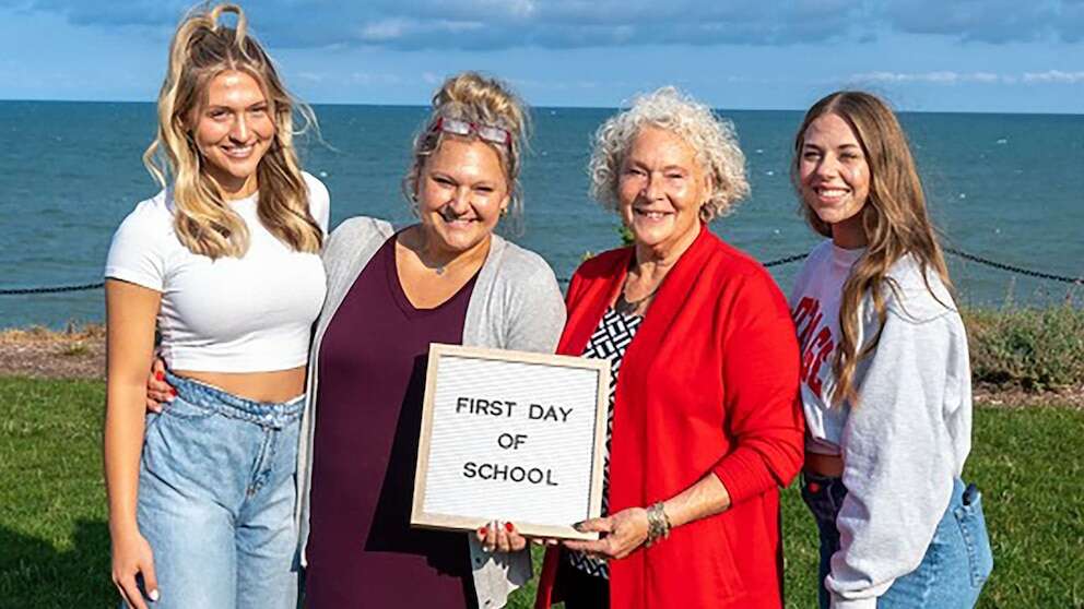 3 generations of the same family start college together