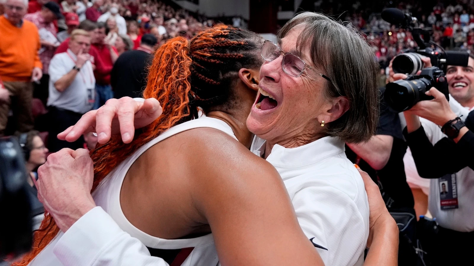 'A little bit surreal': Tara VanDerveer talks making history as winningest NCAA coachVanDerveer has coached Stanford women’s basketball since 1984.1/22/2024 09:05:00 EST