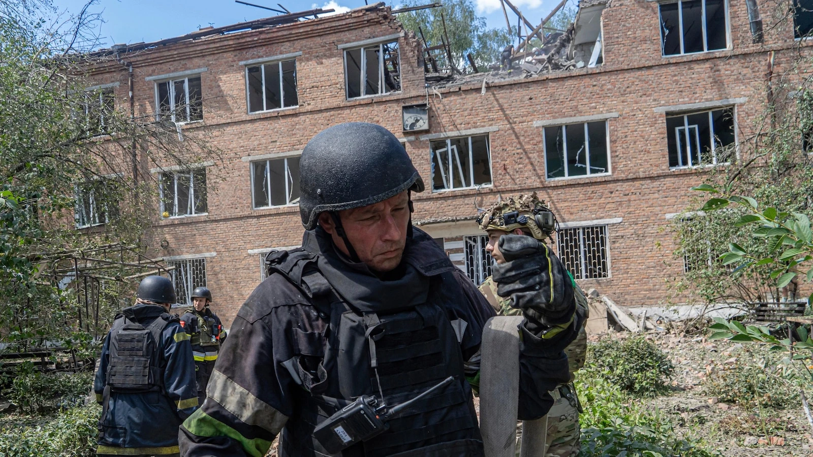 At least 4 killed in Russia and Ukraine as countries trade aerial attacks
