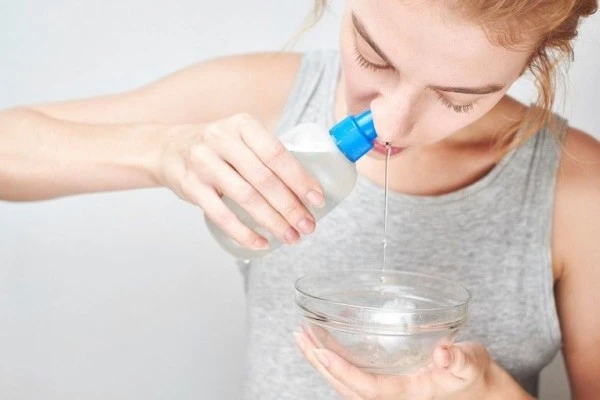 Cuci Hidung Ampuh Melindungi Saluran Pernafasan? Cek Faktanya  