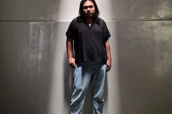 Disebut Kurang Ramah, 10 Potret Fierce Keanu Agl Ini Kece Banget