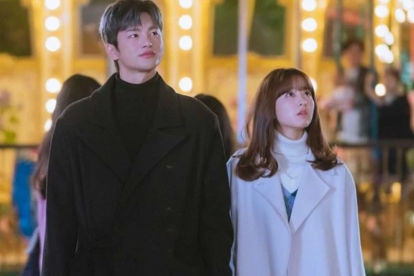14 Potret Park Bo Young dan Seo In Guk di Balik Doom at Your Service