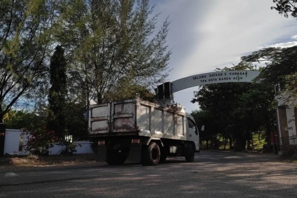 Banda Aceh Hanya Mampu Angkut 180 Ton Sampah Per Hari ke TPA Regional